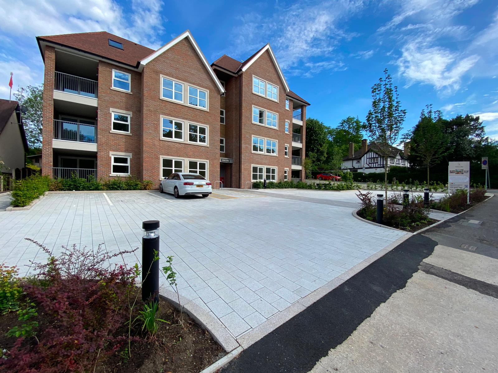 Creating 22 Energy-Efficient Homes at Woodcote Valley with Qvantum QE